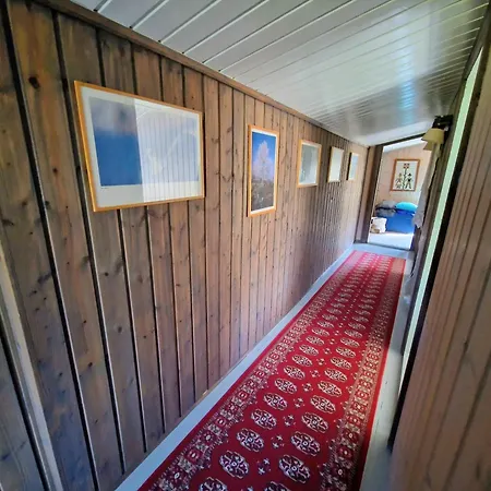 Trivelig Og Romslig Nær Røros, Rikelig Med Uteplass