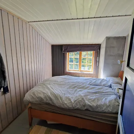 Trivelig Og Romslig Naer Roros, Rikelig Med Uteplass *